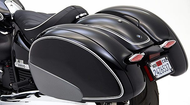 BMW R18