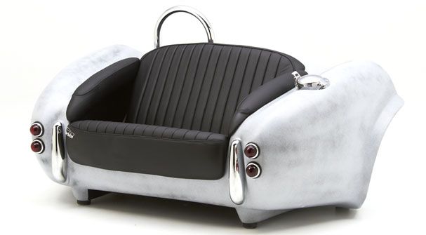 Cobra Style Couch