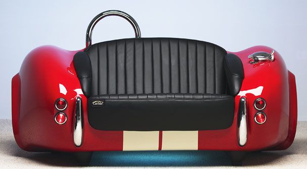 Cobra Style Couch