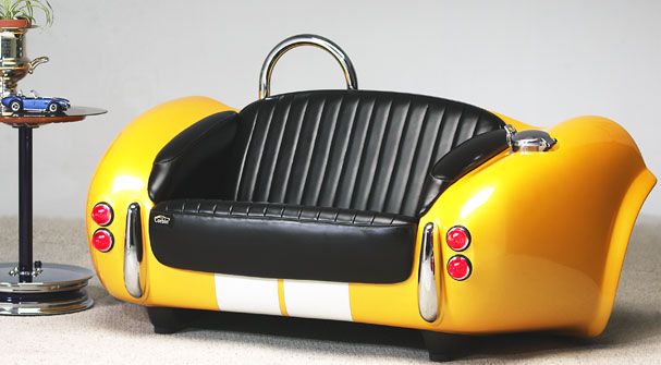 Cobra Style Couch