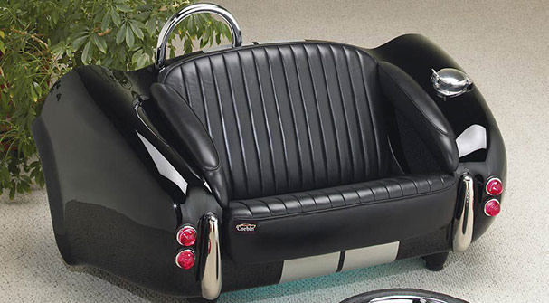 Cobra Style Couch