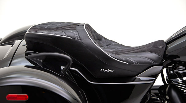 Road Glide 3