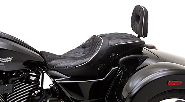 Road Glide 3