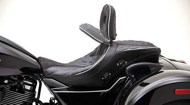 Road Glide 3