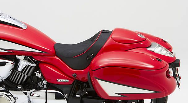 Suzuki Boulevard M109 R