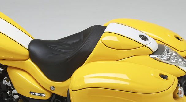 Suzuki Boulevard M109 R
