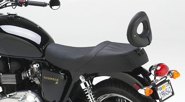 Triumph Bonneville, Thruxton, Scrambler, & T100