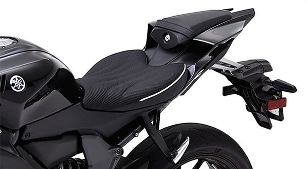 Yamaha R7